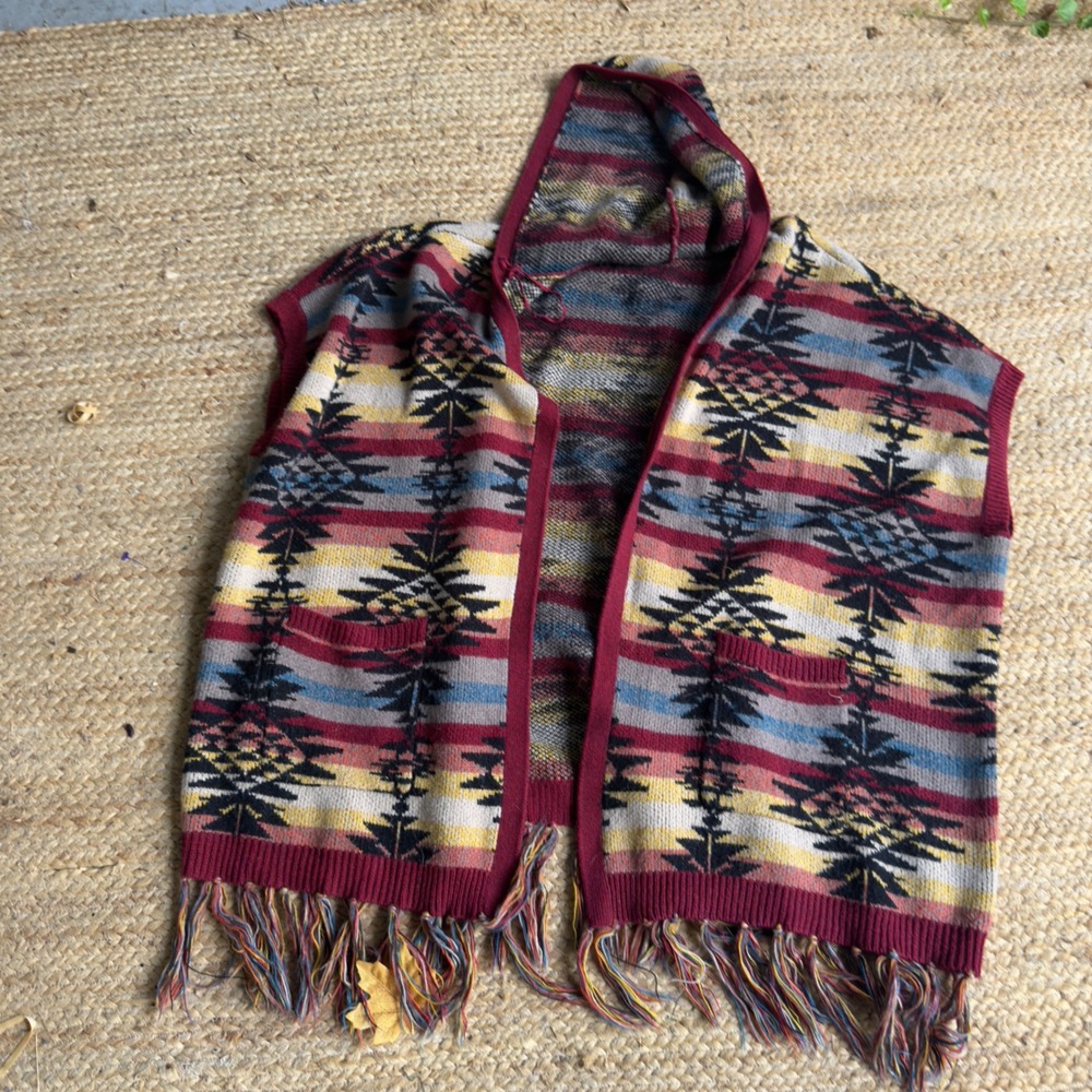 American Eagle Southwestern Hooded Fringe Sweater Vest L/XL Open Front Boho